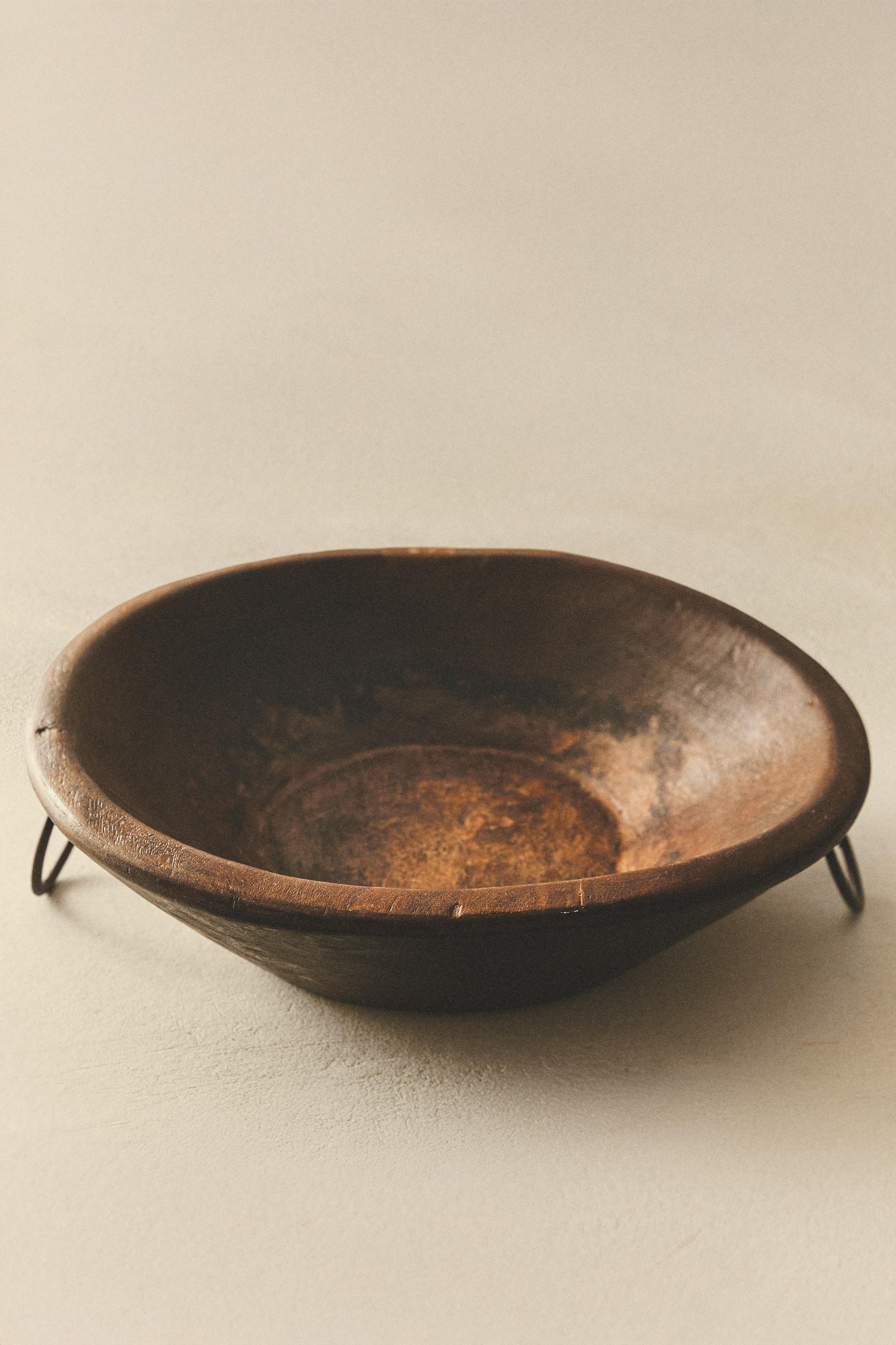 RUSTIC WOODEN SERVING DISH